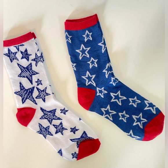 🆕 Star Themed Print Socks -2 Pair Sz: 6-8 - Picture 4 of 4